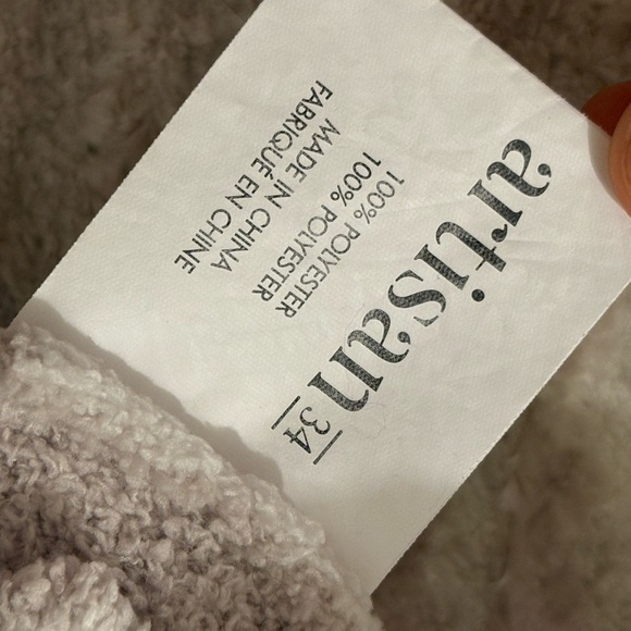 Cream and White Cross/ Plus Reversible Throw - Picture 3 of 4